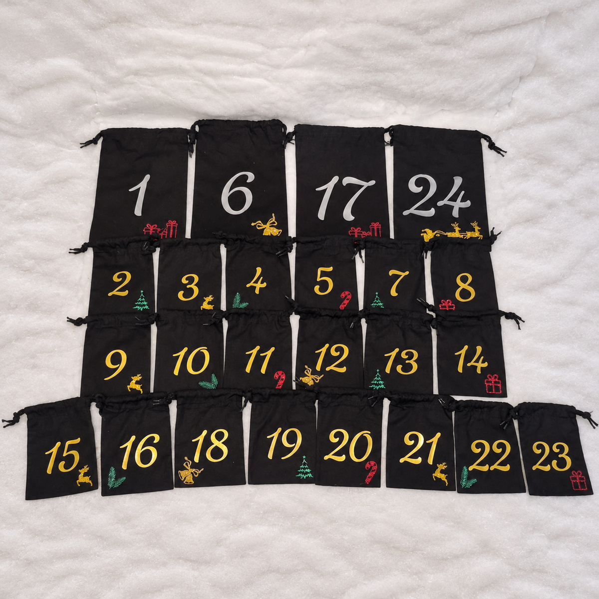 Calendrier de l’Avent – 24 petites hottes en coton premium